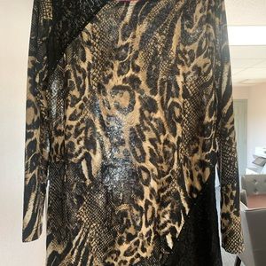 Max & Rina animal print lace top medium